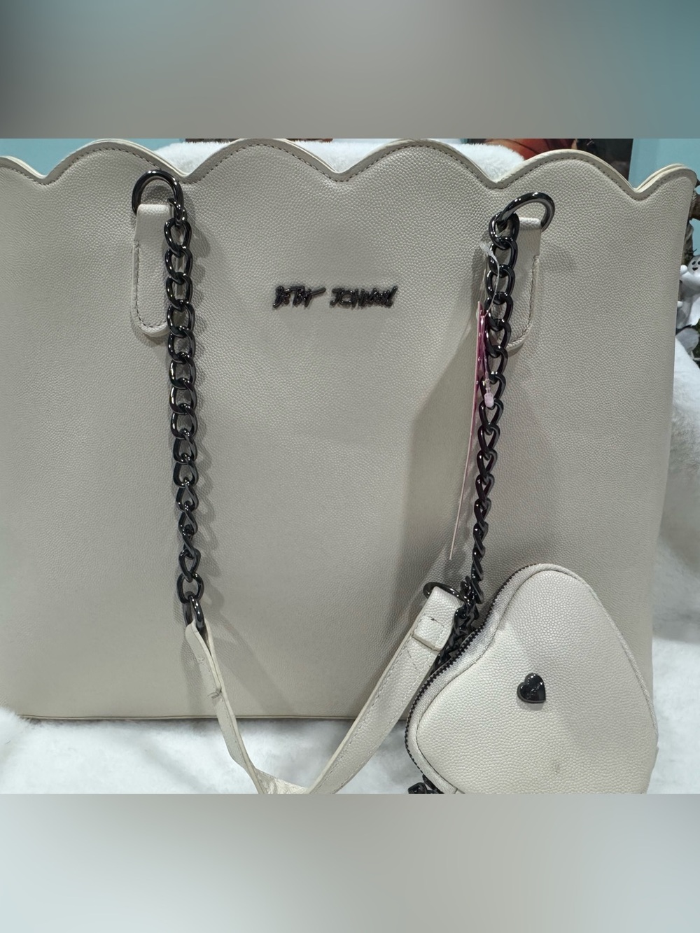 Betsey Johnson—Ivory Scalloped Tote with Heart Crossbody - Elegant Women’s Bag